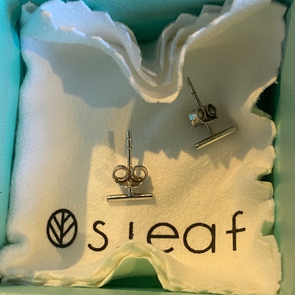 Sterling Silver Bar Earrings 2 sizes - Picture 8 of 10